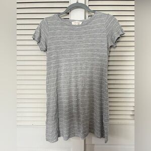 Vince Camuto Gray Striped T-shirt dress